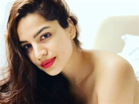 shikha singh nude|Shikha Singh Posts A Bold Picture, Receives Backlash From .